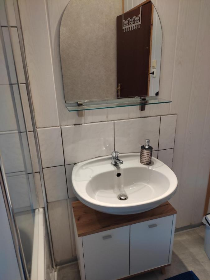 Gaestezimmer Boxenstopp Veitsbronn Bagian luar foto